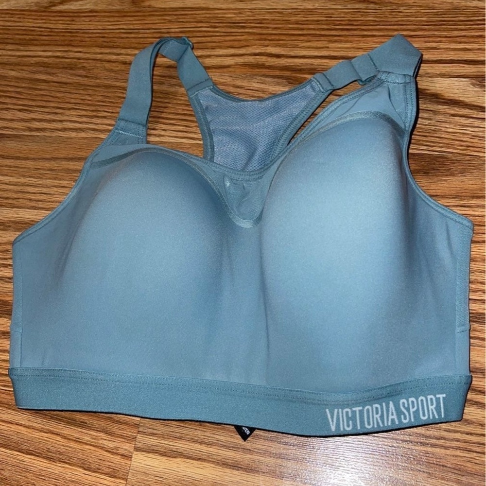 Victoria Secret size 32DD
